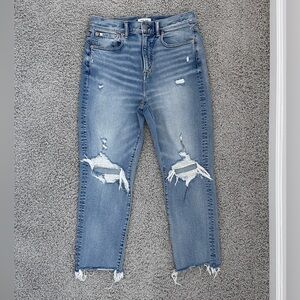 AE77 Mom Jean Size 10 Short